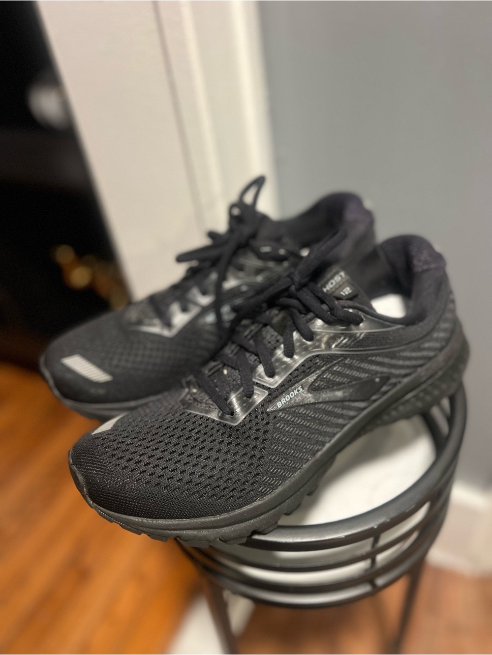 Brooks Ghost 12 Black women size 10B Original insole replaced with a new one.